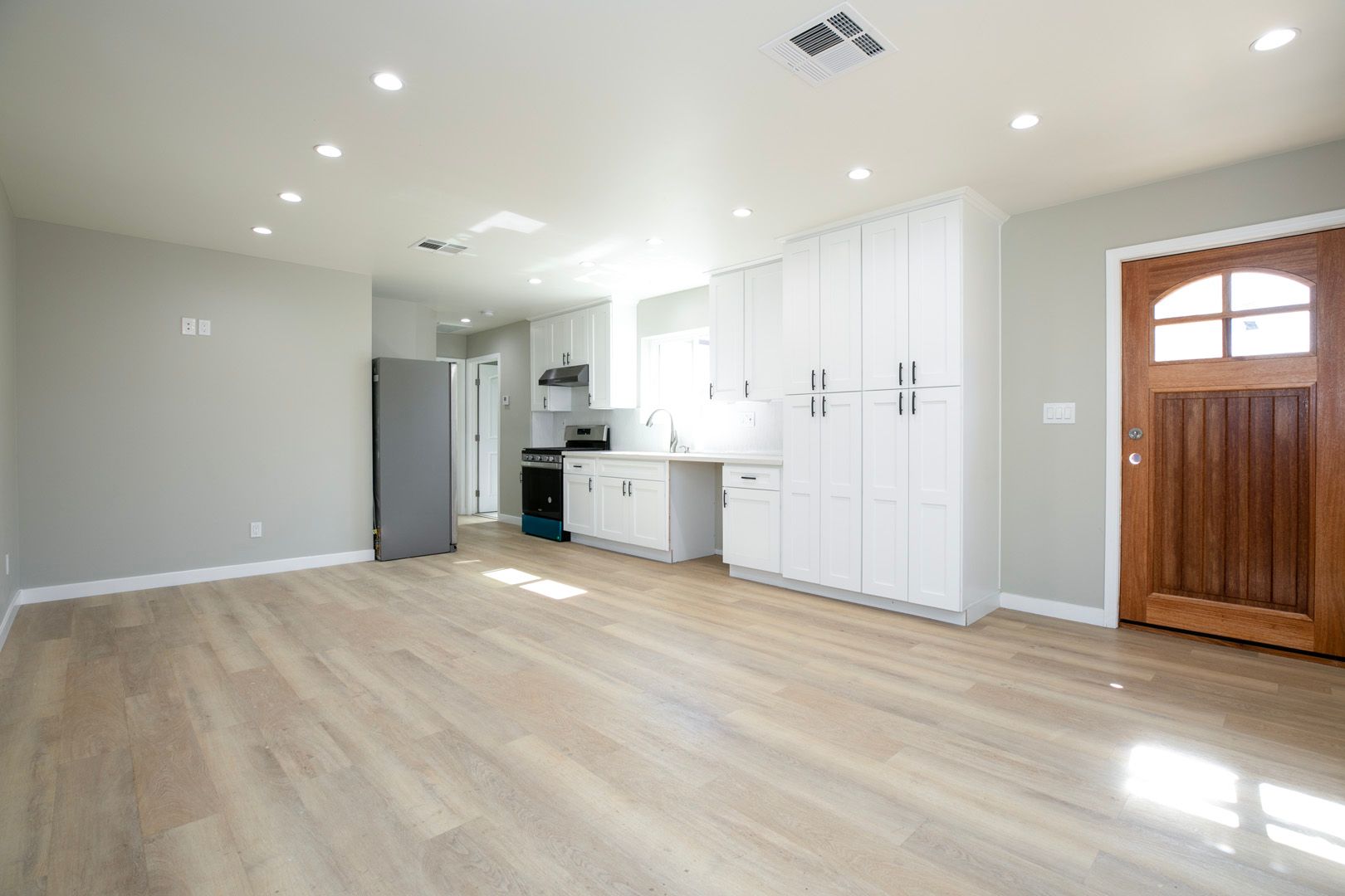 Modern Backyard ADU in Glendale, CA photo 3