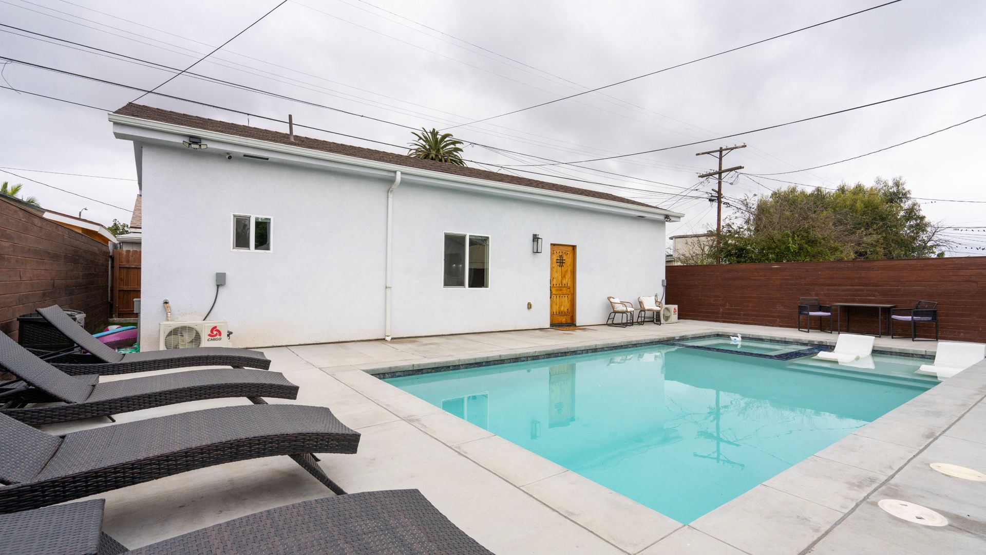 Modern Pool House ADU in South Los Angeles, CA photo 4