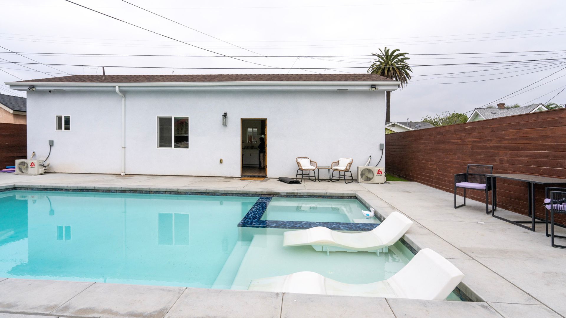 Modern Outdoor-Living ADU in South Los Angeles, CA photo 24