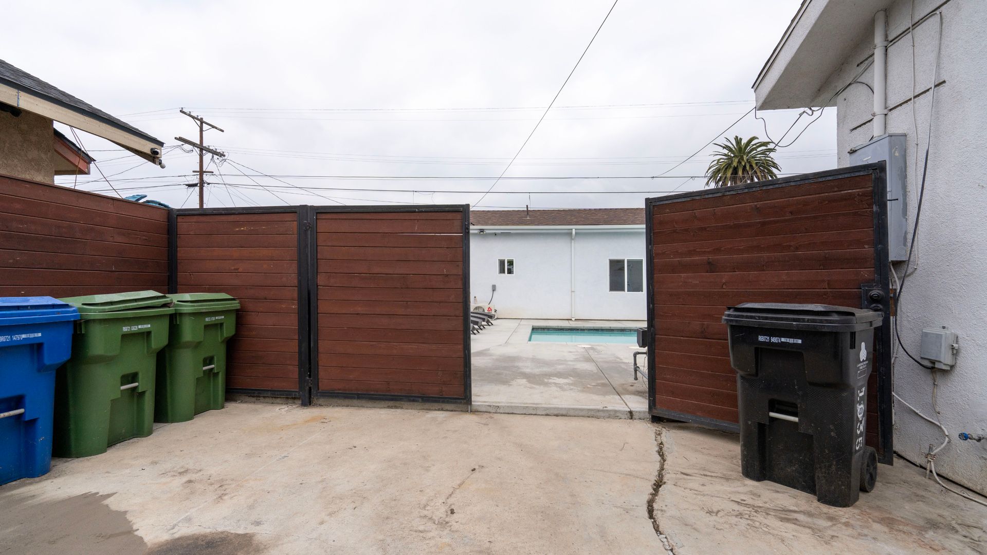 Modern Outdoor-Living ADU in South Los Angeles, CA photo 35